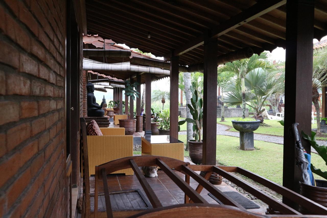Rumah Dharma ماجلانج المظهر الخارجي الصورة